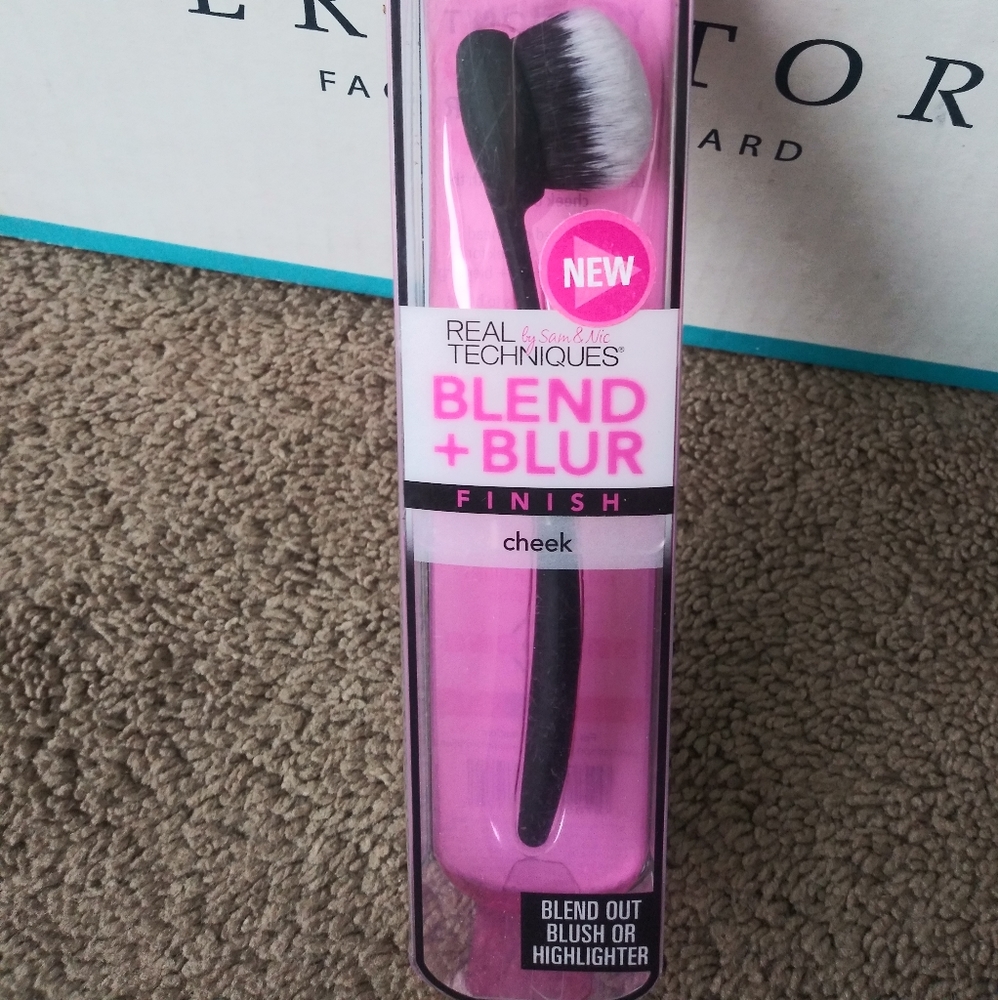 3/$20 Blend+blur brush